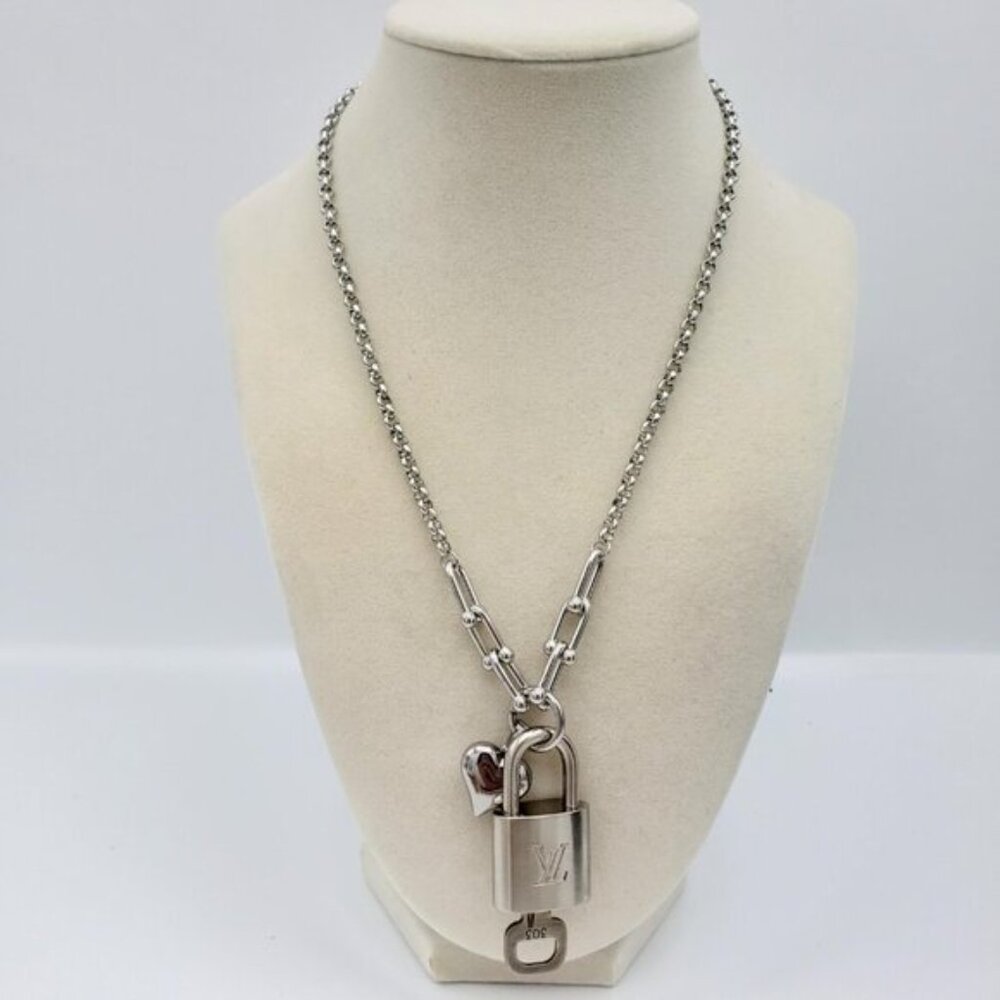 Stainless Steel Silver-Plated Necklace with Authentic Louis Vuitton Padlock - Picture 9 of 12